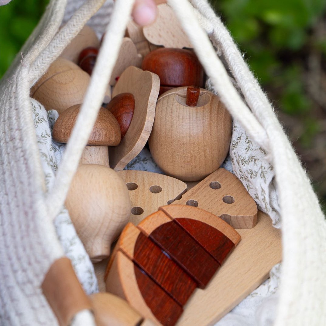 Wooden Pretend Cutting Food