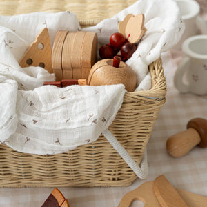 Wooden Pretend Cutting Food